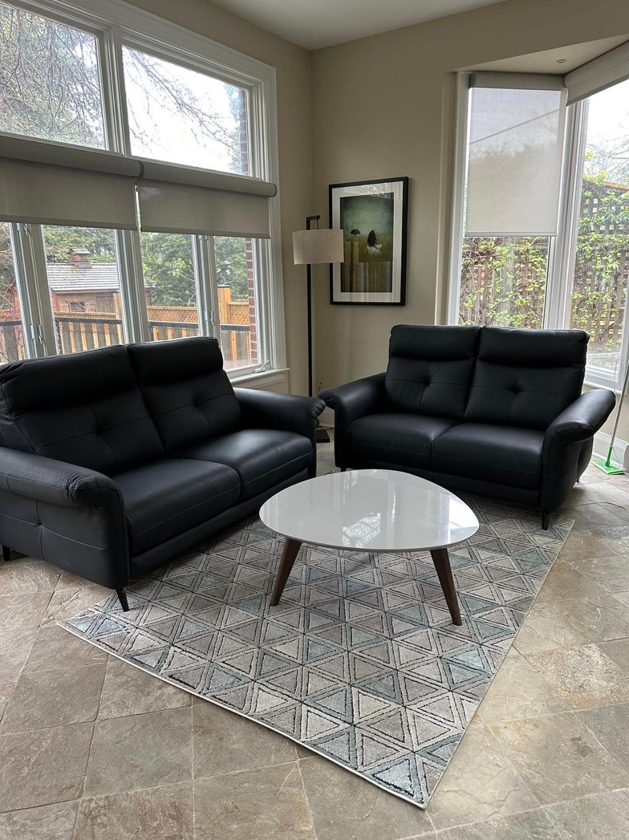 Double Bedroom On Up Or 3 Bedrooms In Basement Near Eglinton Subway Station Toronto Luaran gambar