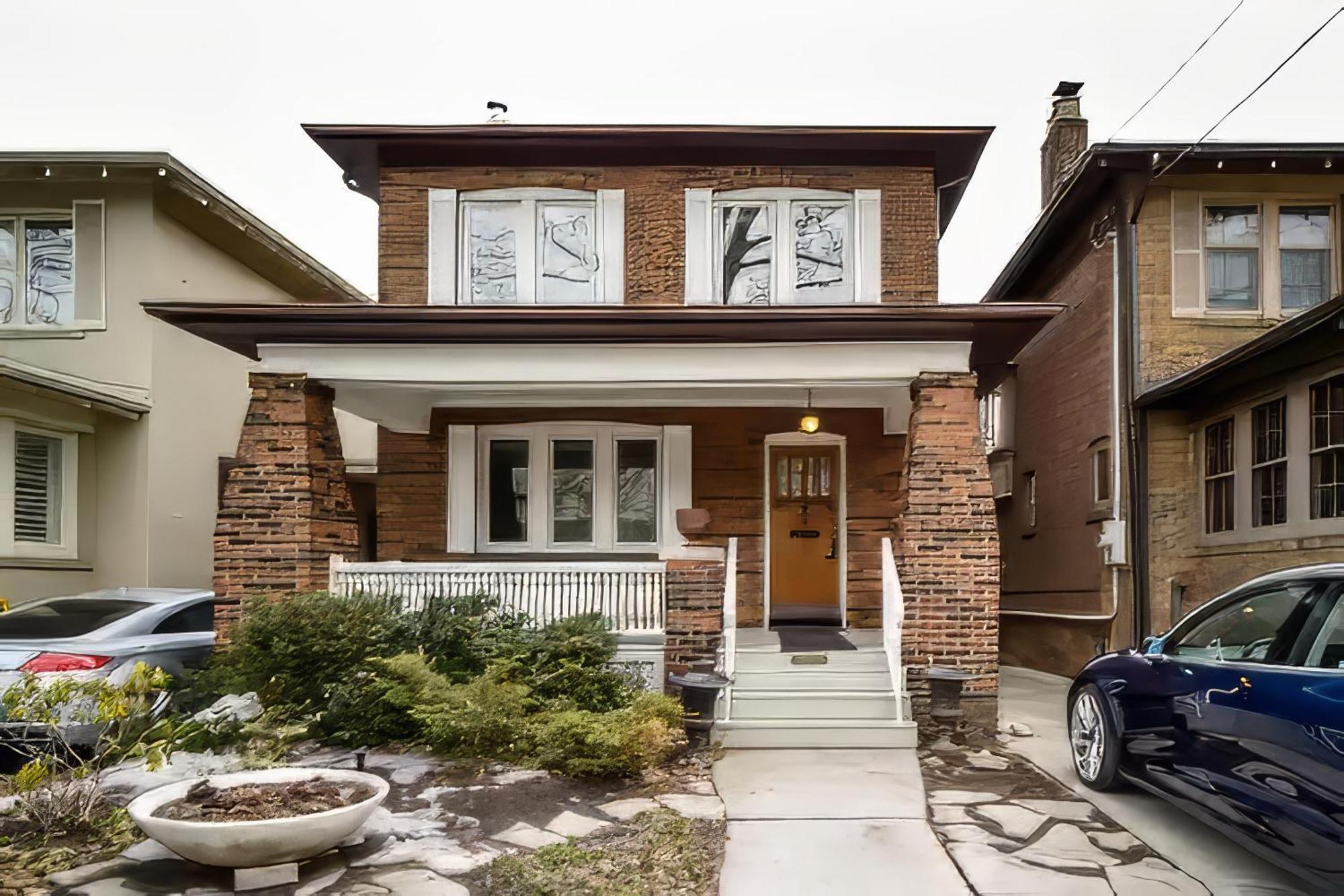 Double Bedroom On Up Or 3 Bedrooms In Basement Near Eglinton Subway Station Toronto Luaran gambar