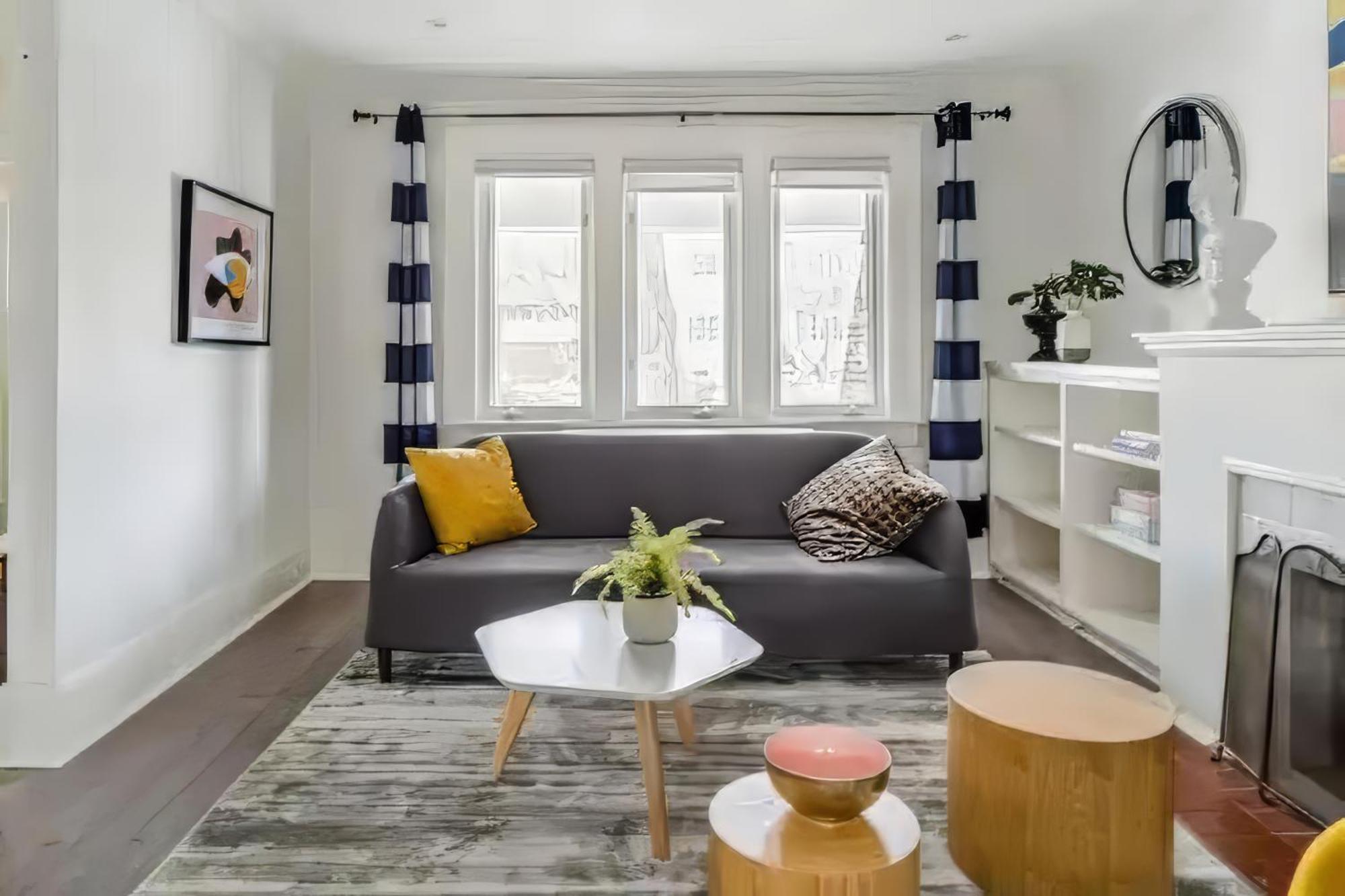 Double Bedroom On Up Or 3 Bedrooms In Basement Near Eglinton Subway Station Toronto Luaran gambar